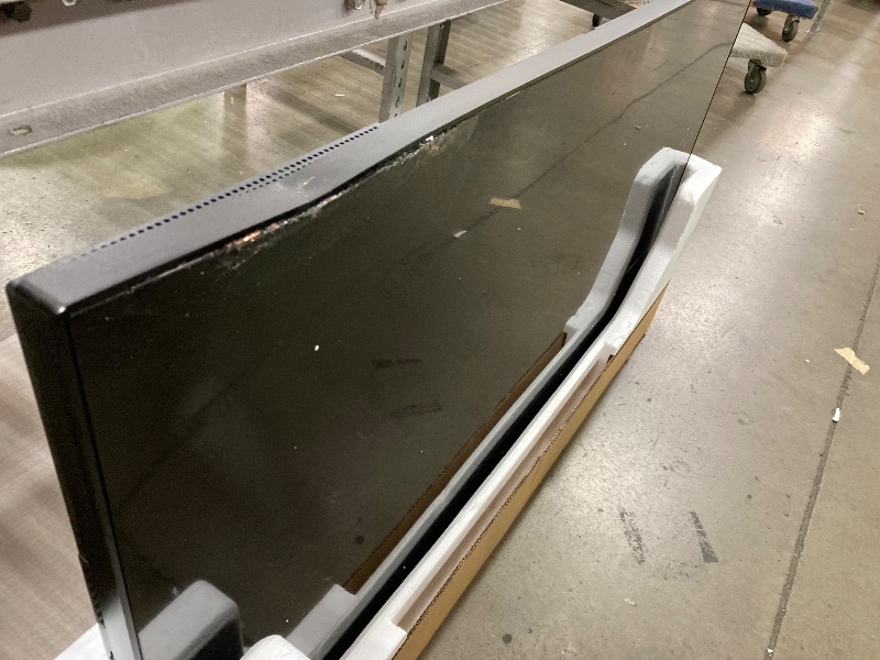 Photo 1 of **SMASHED SCREEN FINAL SALE**Roku Smart TV – 55-Inch Pro Series 4K QLED RokuTV with Backlit Roku Voice Remote Pro, Dolby Vision IQ, 120Hz Refresh Rate – Live Local News, Sports, Gaming