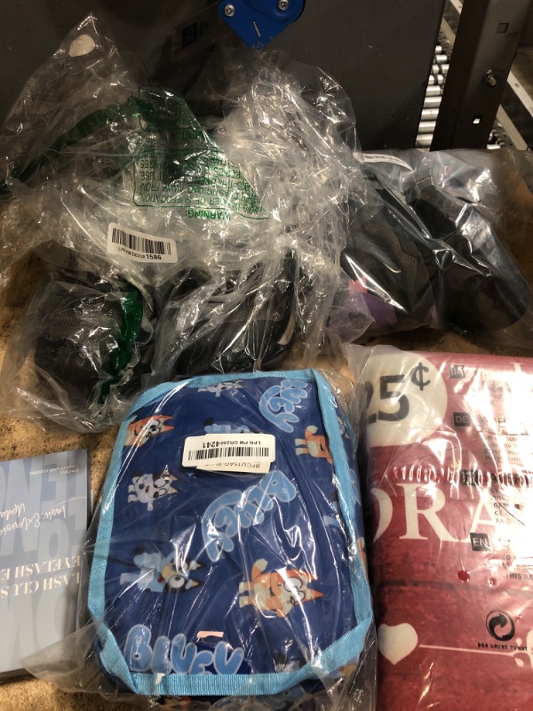 Photo 1 of ** SOLD AS IS BUNDLE OF MISCELLANEOUS AND SORTED GOODS **