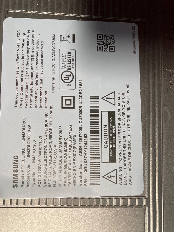 Photo 1 of **SMASHED SCREEN FINAL SALE**SAMSUNG 43-Inch Class Crystal UHD 4K DU7200 Series HDR Smart TV w/Object Tracking Sound Lite, PurColor, Motion Xcelerator, Mega Contrast, Q-Symphony (UN43DU7200, 2024 Model)