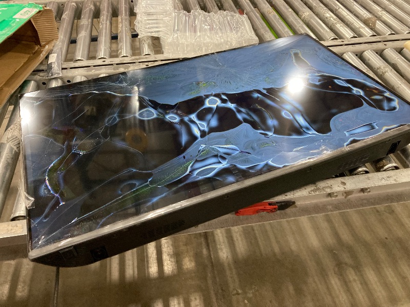 Photo 1 of **SMASHED SCREEN FINAL SALE**VIZIO 40-inch Full HD 1080p Smart TV with DTS Virtual: X, Alexa Compatibility, Google Cast Built-in, Bluetooth Headphone Capable, (VFD40M-08 New)
