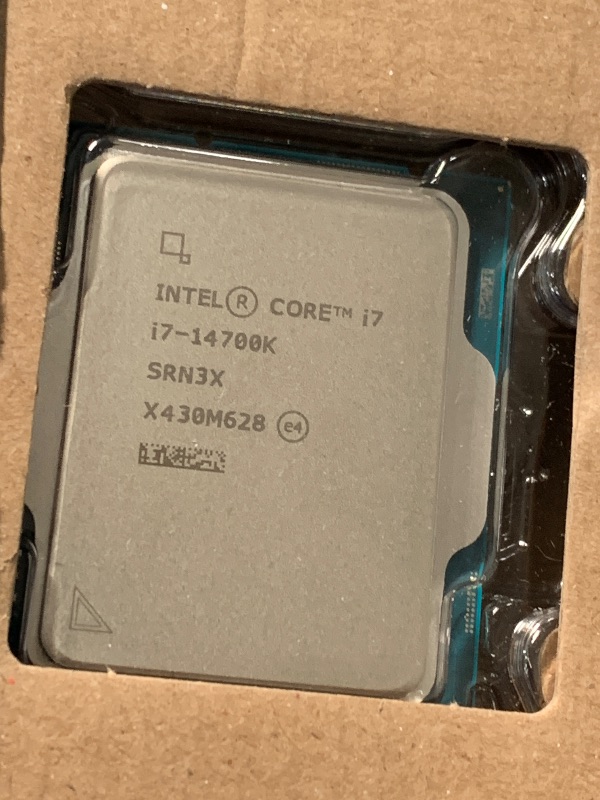 Photo 1 of Intel® Core™ i7-14700K Desktop Processor 20 cores (8 P-cores + 12 E-cores) up to 5.6 GHz