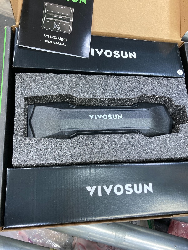 Photo 1 of VIVOSUN VS1000 LED Grow Light with Samsung LM301H Diodes 1 pcs