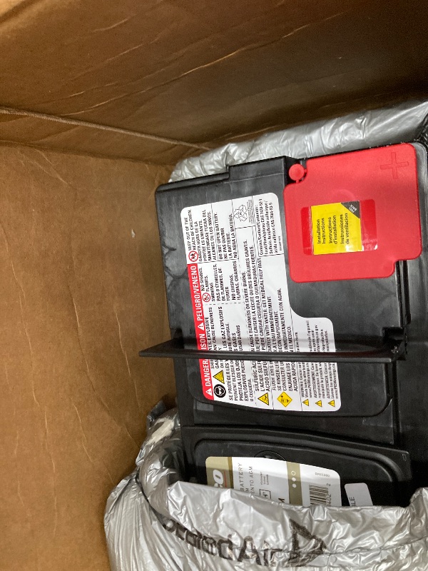 Photo 1 of ACDelco Gold 94RAGM (88864542) 36 Month Warranty AGM BCI Group 94R Battery