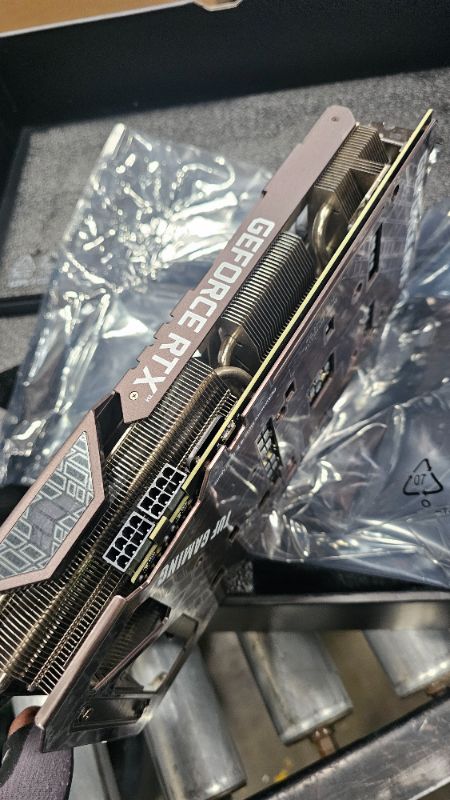 Photo 1 of ASUS TUF Gaming GeForce RTX™ 4070 Ti Super OG OC Edition Gaming Graphics Card (PCIe 4.0, 16GB GDDR6X, DLSS 3, HDMI 2.1a, DisplayPort 1.4a)