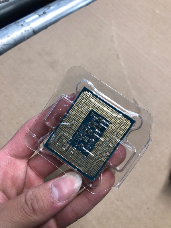 Photo 1 of Intel® Core™ i7-14700K New Gaming Desktop Processor 20 cores (8 P-cores + 12 E-cores) with Integrated Graphics - Unlocked