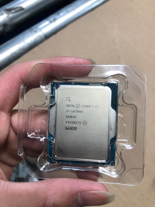 Photo 1 of Intel® Core™ i7-14700K New Gaming Desktop Processor 20 cores (8 P-cores + 12 E-cores) with Integrated Graphics - Unlocked