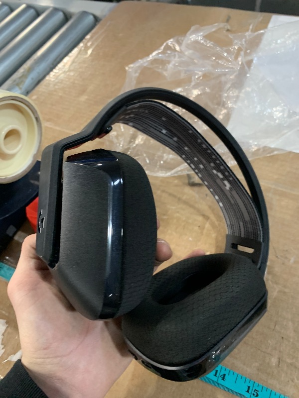 Photo 1 of Logitech G733 Lightspeed Wireless Gaming Headset with Suspension Headband, Lightsync RGB, Blue VO!CE mic technology and PRO-G audio drivers - Black.     (MISSING ITEM CHECK NOTES)