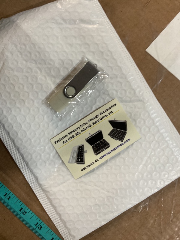 Photo 1 of (USED/FAIR) Password Reset Cracker Bootable Live USB Flash Thumb Drive for Windows and Linux Computer PCs - Recover Lost Password and Restore Your Data