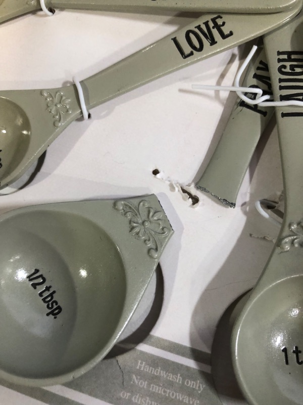 Photo 1 of ***DAMAGED - 1 TSP SPOON BROKEN IN HALF - SEE PICTURES***
Cathedral Art Abbey & CA Gift Bless This Kitchen Measuring Spoon Set Of 4