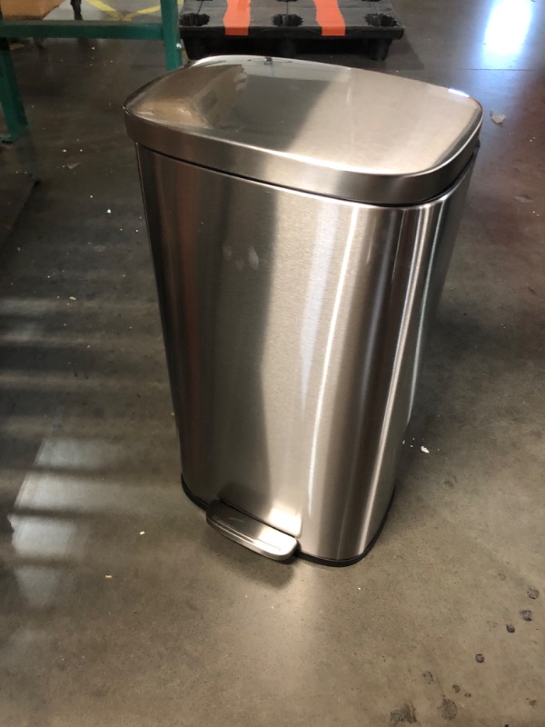 Photo 1 of ***DAMAGED - DENTED - SEE PICTURES***
Amazon Basics Smudge Resistant Rectangular Trash Can With Soft-Close Foot Pedal, Brushed Stainless Steel, 30 litre/7.9 gallon, Satin Nickel Finish, 13.8"L x 11.8"W x 25"H