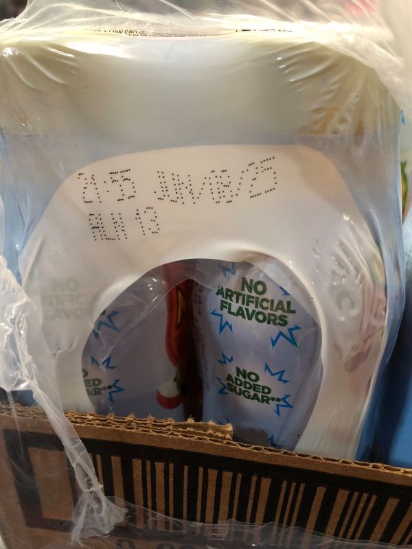Photo 1 of ***(EXP:6/8/2025NONREFUNDABLE***Mott's Mighty Flying Fruit Punch Juice Drink, 8 Fl Oz Bottles, 6 Pack case of 4