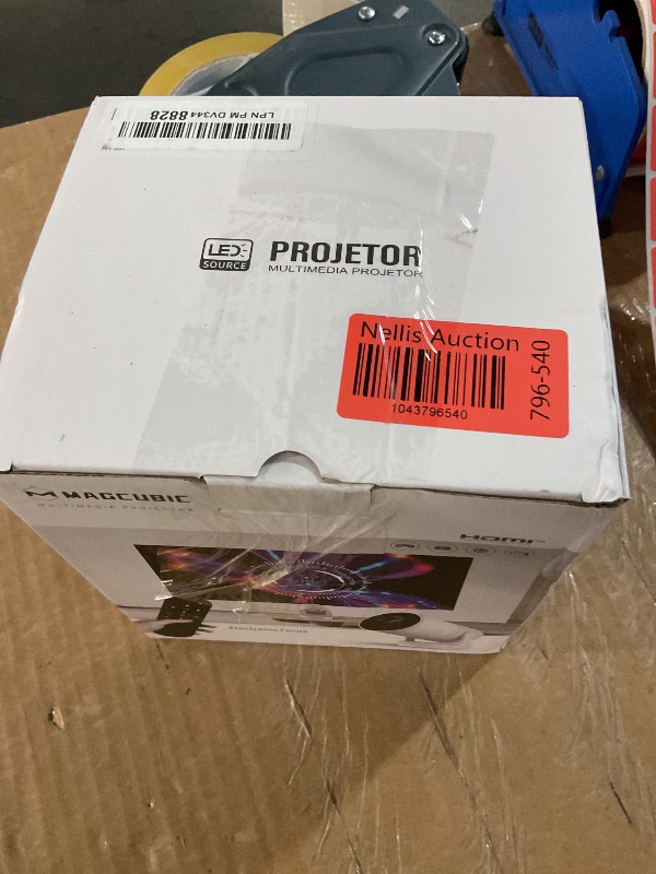 Photo 1 of ?Electric Focus?Magcubic Mini Projector 4K Support, Portable Projector with WiFi 6 and Bluetooth 5.4, Smart Proyector, 5W Soundbase Speaker, 180° Rotation for Home Theater HY300 Ultra