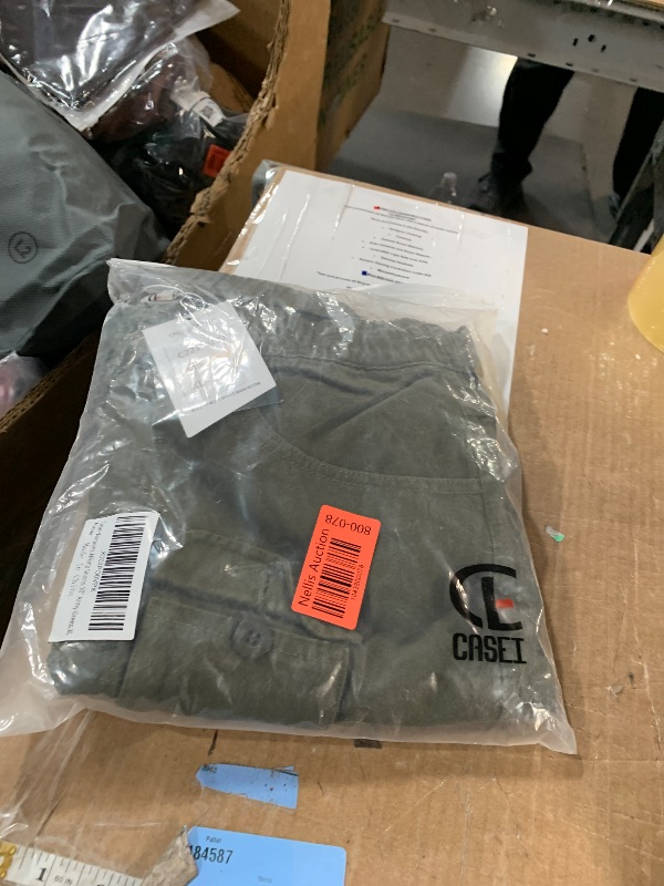 Photo 1 of  CL Men's 11" Cargo Shorts Olive Green XL
