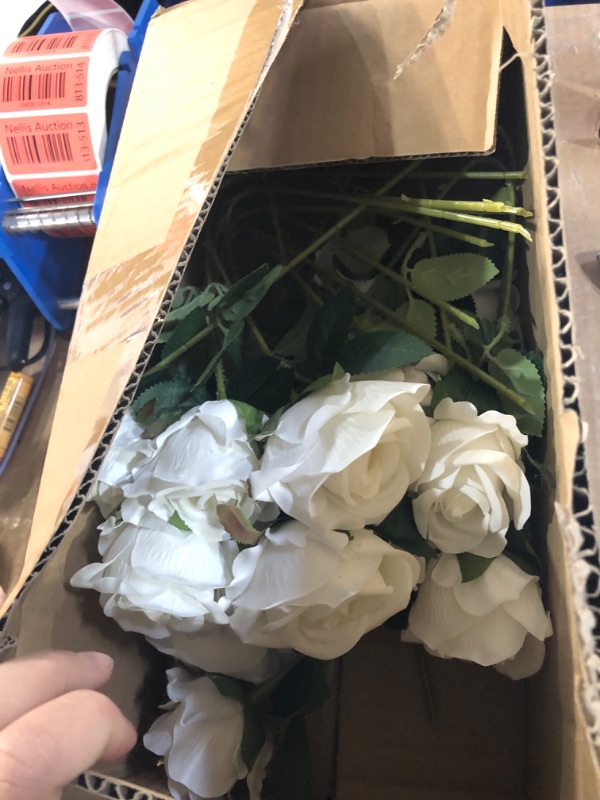 Photo 1 of (PARTS) Hananona 50 Pcs Artificial Roses in Bulk, Fake Velvet Silk White Roses Realistic White Roses for Wedding Centerpieces Flower Arrangement Home Decor (50, White)