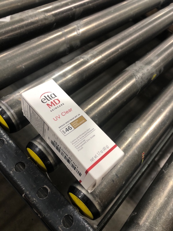 Photo 1 of EltaMD UV Clear Tinted Sunscreen for Face, SPF 46 with Zinc Oxide, Oil-Free, Dermatologist Recommended, For Acne-Prone Sensitive Skin, 1.7 oz