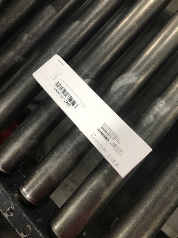 Photo 1 of Apple Pencil (2nd Generation): Device Compatibility Check Required - Pixel-Perfect Precision, Perfect for Note-Taking, Drawing, and Signing documents. Attaches, Charges, and Pairs magnetically.