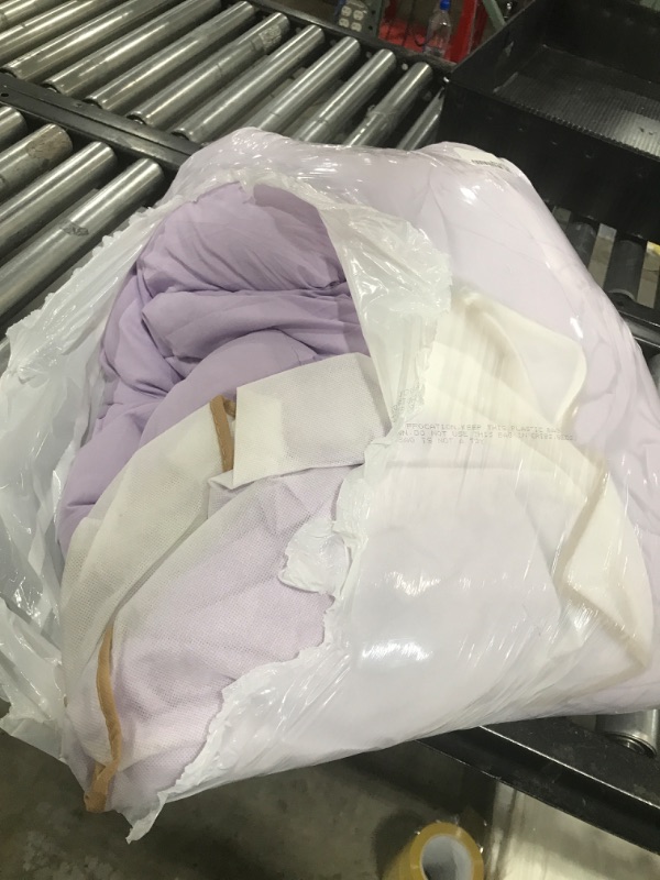 Photo 1 of purple comforter/duvet? size unknown