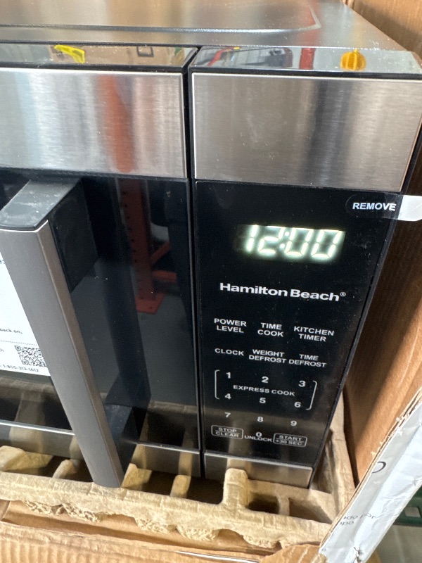 Photo 1 of Hamilton Beach HB8436127995-03 1.6 Cu Ft Sensor Cook Countertop Microwave Oven
