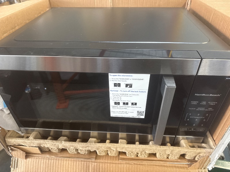 Photo 1 of Hamilton Beach HB8436127995-03 1.6 Cu Ft Sensor Cook Countertop Microwave Oven