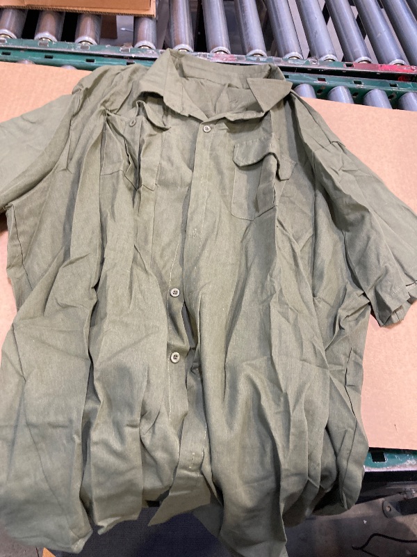 Photo 1 of Mens Olive Green Short Sleeve Shirt ( size 5xl ) 