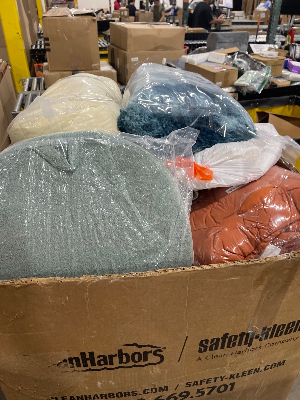 Photo 1 of speed pack of assorted items new and used
all sales final
speed pack not included
20 items 