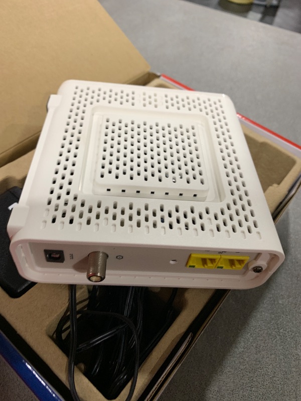 Photo 1 of ARRIS (SB8200) - Cable Modem - Fast DOCSIS 3.1 32x8 Gigabit Cable Modem , Approved for Comcast Xfinity, Cox, Charter Spectrum, & more | 1 Gbps Max Internet Speed, 4 OFDM Channels