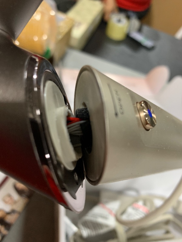 Photo 1 of Shark SpeedStyle Pro Flex Professional Performance High-Velocity Hair Dryer System with Scalp Shield & IQ Speed Styling and Drying Suite, Lightweight, Ionic, No Heat Damage, Mocha Silver, HD542 **** PARTS ONLY *** 