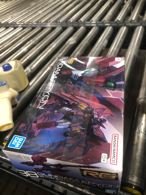 Photo 1 of Bandai Hobby - Gundam Wing - #38 Gundam Epyon, Bandai Spirits RG 1/144 Model Kit