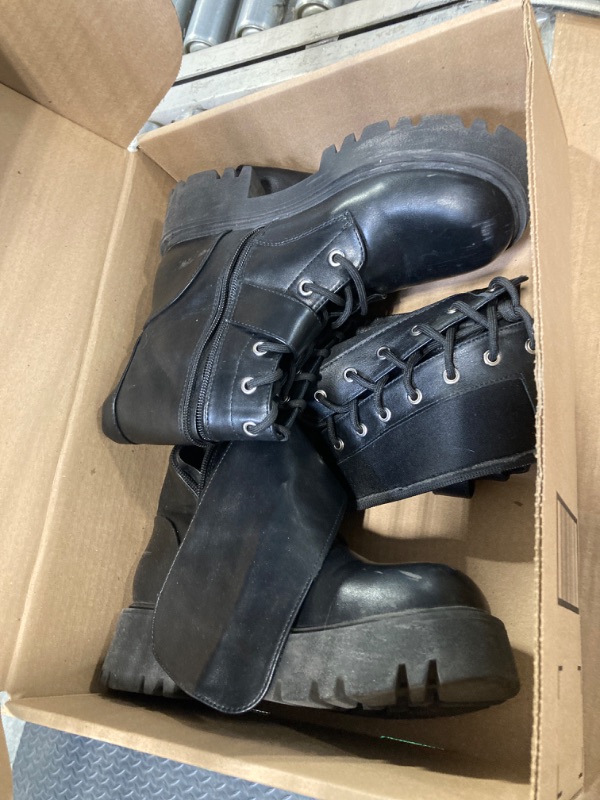Photo 1 of ***VERY USED***
DREAM PAIRS Women's Combat Riding Platform Knee High Boots, Lace Up Fall Lug Sole Gothic Motorcycle Boots with Inside Zipper,Size 7.5,Black,SDKB2304W