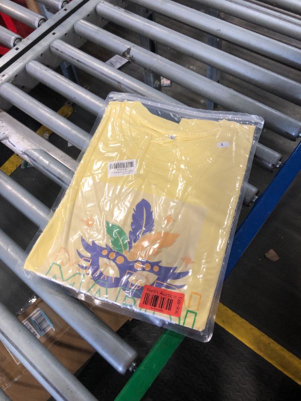 Photo 1 of ***LARGE SIZE, similar*** Mardi Gras Shirt for Women Carnival Party T-Shirt Costume Mask Graphic Short Sleeves Tee Tops Yellow L