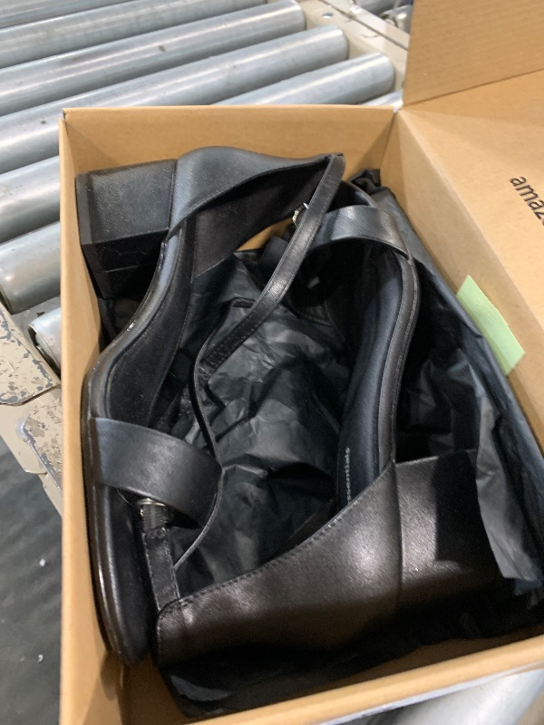 Photo 1 of AMAZON ESSENTAILS HEEL 
SIZE 10W