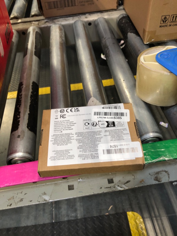 Photo 1 of Amazon Basics DisplayPort to HDMI Display Cable for HDTV, Monitor, Projector, Uni-Directional, 4k@60Hz, 1920x1200, 1080p, Gold-Plated Plugs, 3 Foot, Black