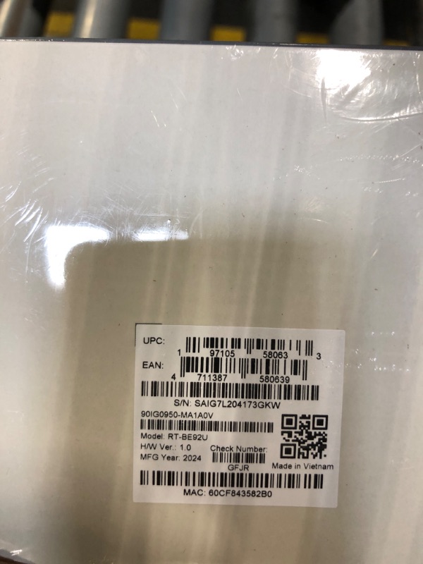 Photo 1 of ***FACTORY SEALED**'
ASUS RT-BE92U BE9700 Tri-Band WiFi 7 Router, Supports New 320MHz Bandwidth & 4096-QAM, MLO, AI WAN Detection, AiMesh Support, Subscription-Free Network Security & Comprehensive VPN Features