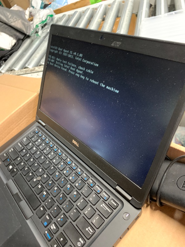 Photo 1 of ***NONFUNCTIONAL******PARTS ONLY***Dell Latitude 5480 Intel Core i7-7820HQ X4 2.9GHz 16GB 256GB SSD 14', Black (Renewed)