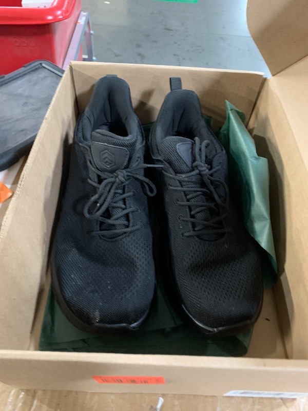 Photo 1 of (used) LARNMERN Wide Mens Non Slip Shoes Walking Water Resistant Food Service Chef Kitchen, Black 13W