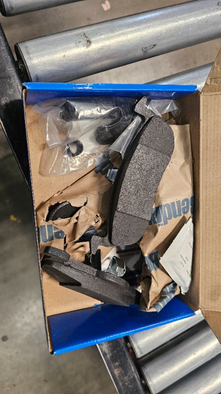 Photo 1 of ***PARTS ONLY*Bendix Priority1 CFC1279 Ceramic Rear Brake Pads for Ford Expedition 2017-2007, Lincoln MKT 2015-2013, MKT 2019-2017, Navigator 2017-2007