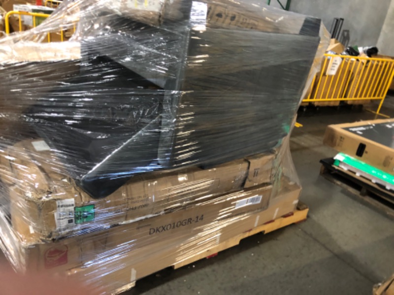 Photo 1 of ***MISSING PARTS******PARTIAL SET - PRICE ADJUSTED******TRUCK/TRAILER PICKUP ONLY***
MIXED ITEMS 
GENERAL MERCHANDISE********