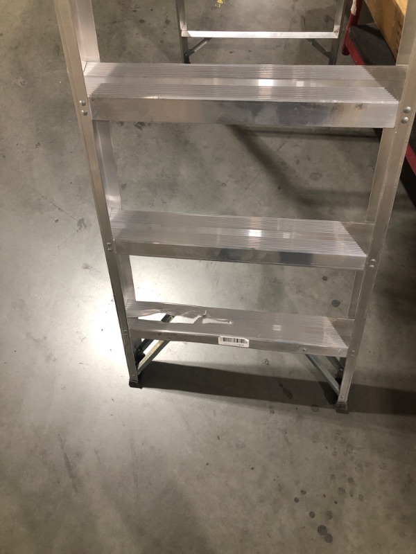 Photo 1 of ***BOTTOM STEP DAMAGED ***
Louisville Ladder 8-Foot Aluminum Step Ladder, 300-Pound Load Capacity, Type IA, AS3008