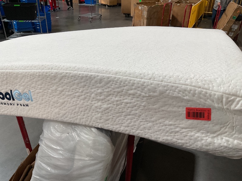 Photo 1 of Lucid 5 Inch Memory Foam Mattress – Low Profile - Firm Feel - Infused with Bamboo Charcoal and Gel - Bed in a Box - Temperature Regulating - Breathable - Twin Size