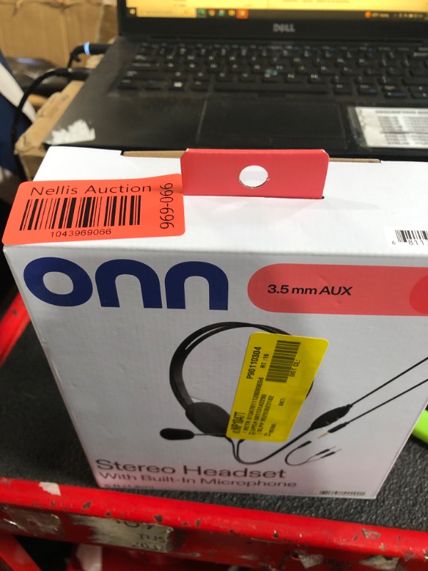 Photo 1 of ***STOCK PHOTO FOR REFERENCE ONLY***
Logitech H151 Wired Headset, Analog Stereo Headphones with Rotating Noise-Cancelling Microphone, 3.5 mm Audio Jack, in-Line Controls, PC/Mac/Laptop/Tablet/Smartphone - Black