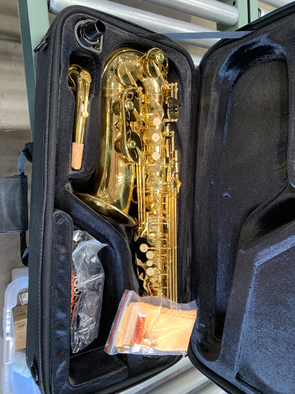 Photo 1 of (USED/FAIR) (UNABLE TO TEST FUNCTIONALITY) Jean Paul AS-400 Alto Saxophone - Golden Brass Lacquered