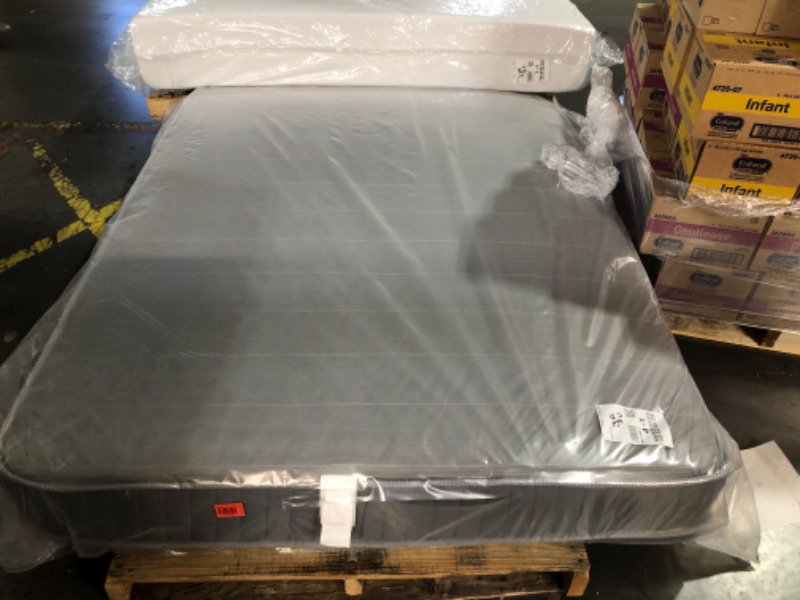 Photo 1 of *** large item trash pick up**Vesgantti 10 Inch Multilayer Hybrid Queen Mattress - Multiple Sizes & Styles Available, Ergonomic Design with Memory Foam and Pocket Spring, Medium Firm Feel, Grey
queen 