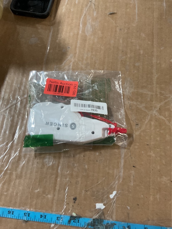 Photo 1 of Singer Button Fast Quick-Fix Button Replacement Tool with 60 Fasteners and 12 Buttons (01933)