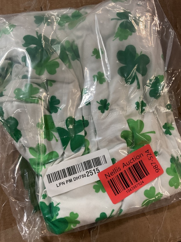 Photo 1 of Aceshion Women Lucky Letter Print St Patrick's Day T Shirts Saint Pattys Long Sleeves Tops Tees, Large, Clover_white medium