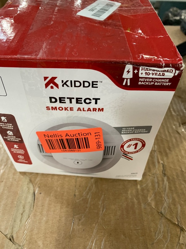 Photo 1 of ***two missing *** Kidde Hardwired Smoke Detector, 10-Year Battery Backup, Interconnectable, LED Warning Light Indicators, 4 Pack