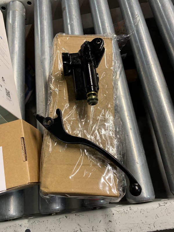Photo 1 of ***(MISSING PARTS)***
LOCOPOW 7/8” Left Hand Hydraulic Brake Lever Master Cylinder for Chinese 50cc-250cc 110cc 125cc ATV Quad Dirt Mini Bike Moped Tao Tao Coolster Apollo Kazuma Sunl Roketa Lifan Motorcycle