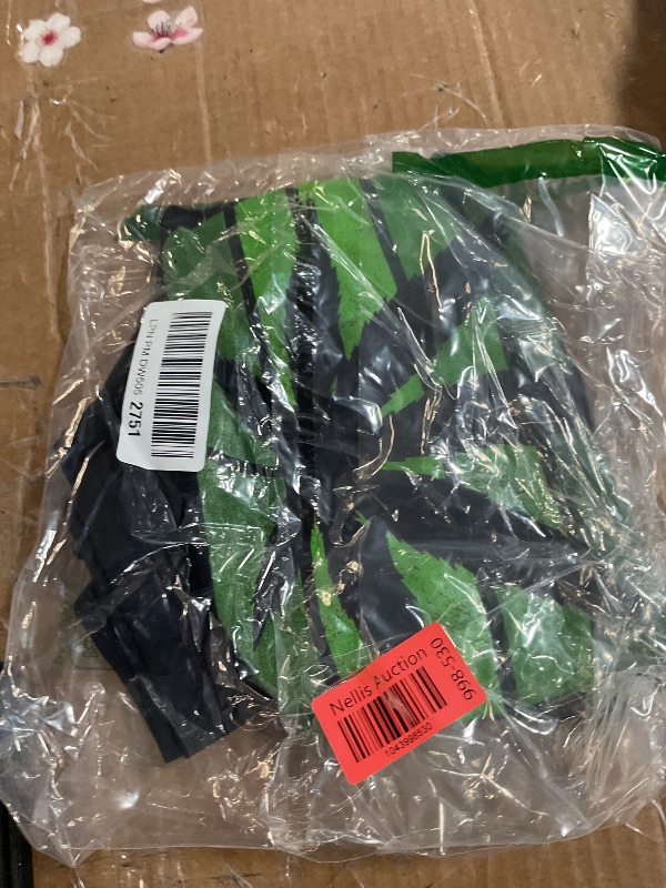Photo 1 of **Extra small***
Vintage Marijuana Pot Leaf Hemp Leaf Retro T-Shirt 