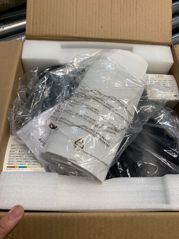 Photo 1 of (PARTIAL SET) (UNABLE TO TEST FUNTIONALITY) MoMyofdy Bedroom Table Lamps Touch Control Bedside Lamps Set of 2 Dimmable Lamps for Nightstand Small Modern Table Lamp Black& White Lamps with USB Type C Ports for Living Room End Table Home Office