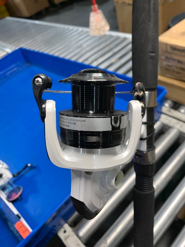 Photo 1 of (Sold for parts) Daiwa D-Wave DWB-B Reel & Fiberglass Rod Combo
