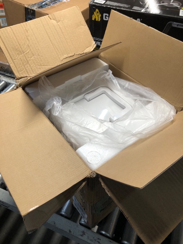 Photo 1 of ***(MISSING HOUSE CHARGER/ ONLY CAR CHARGER CORD)***
Cooluli 10L Mini Fridge for Bedroom - Car, Office Desk & College Dorm Room 12v Portable Cooler Warmer Food, Drinks, Skincare, Beauty Makeup AC/DC Small Refrigerator with Glass Front, 110 Volts, White